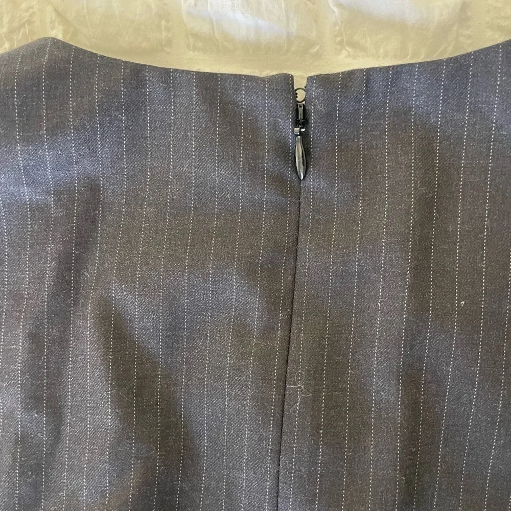 Alexander McQueen pinstripe structured midi dress - Picture 12 of 16